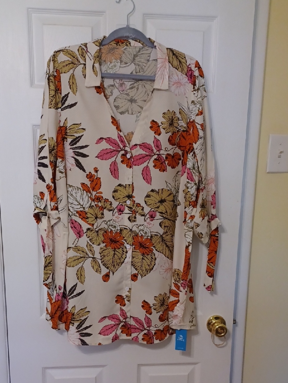 Cupshe Sz M, Ivory Floral Button-Down Shirt dress with Pink & Orange . NWT
